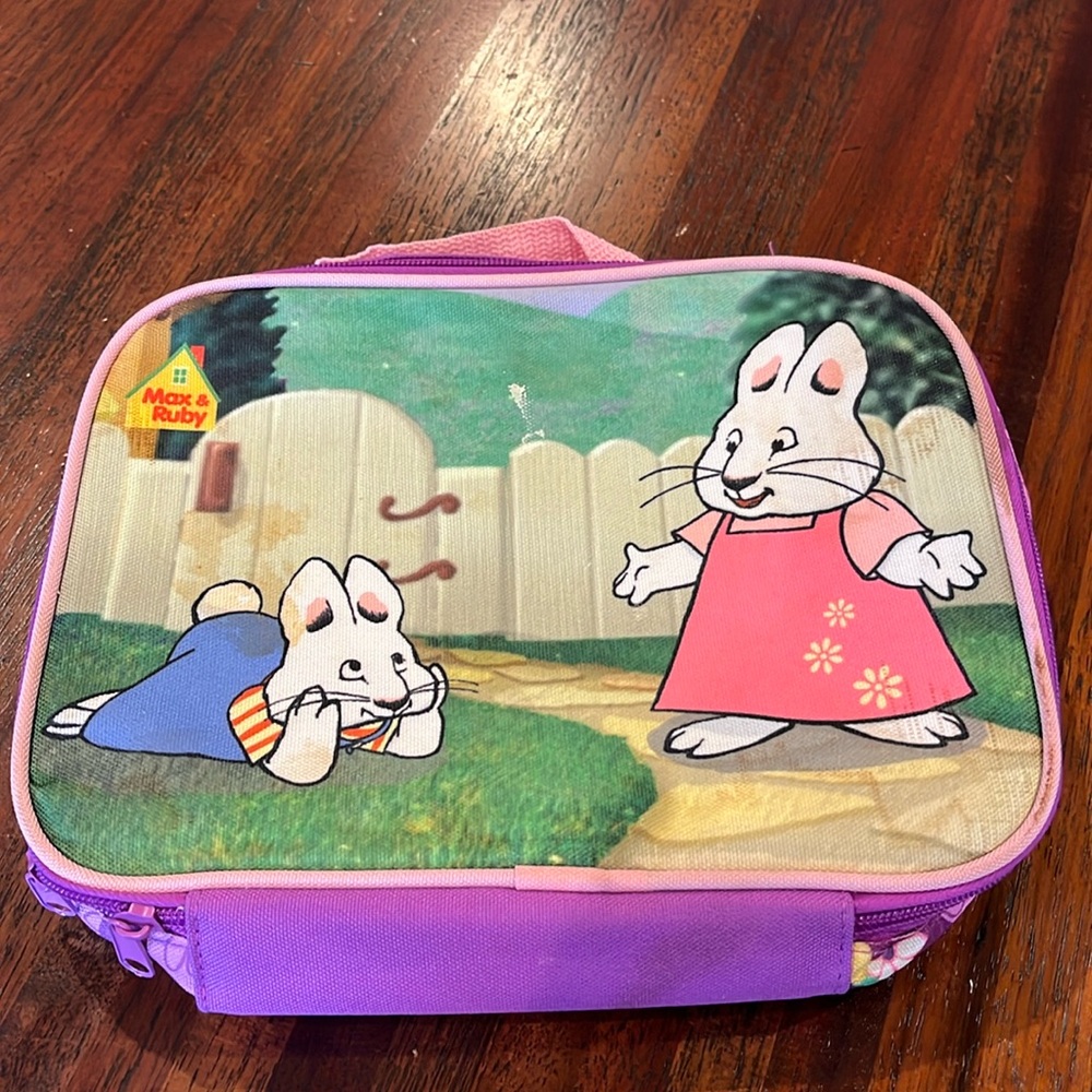 Max and Ruby insulated lunch box